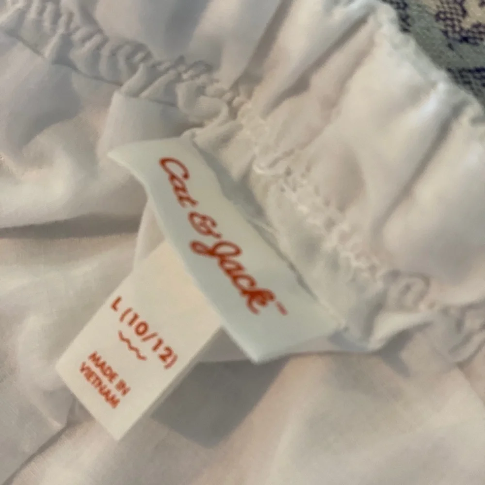 Cat & Jack Eyelet Draw String Shorts White​​​​​​​​​​